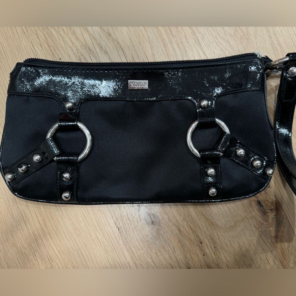 XOXO black clutch - Picture 1 of 3